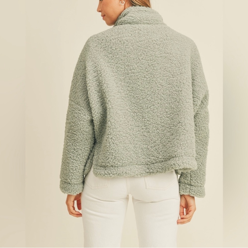 Women's oversized Sherpa jacket - NWT - sage green - size Small- Boutique 🎆 - Picture 2 of 2